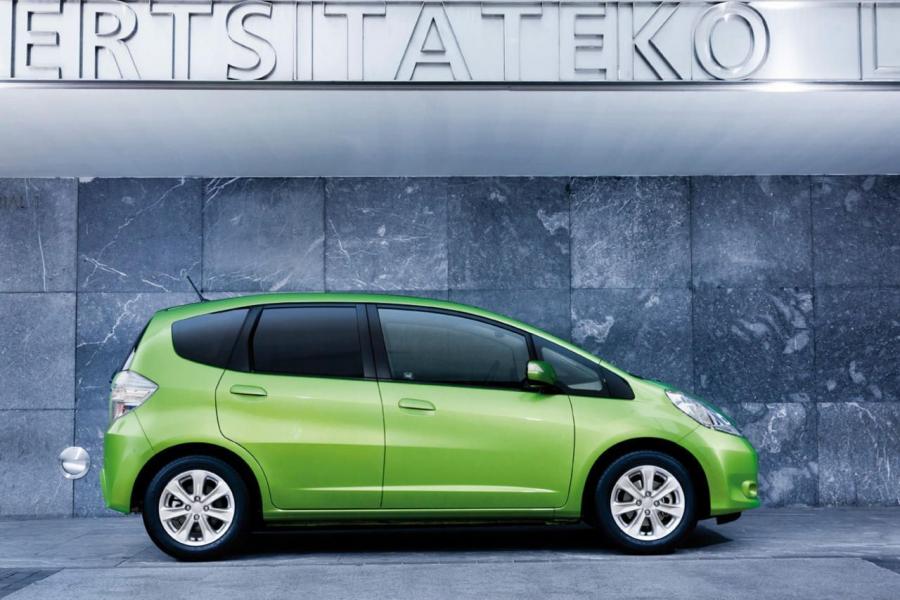  Honda Jazz Hybrid 2010 года  (EU) (фото 17 из 53)